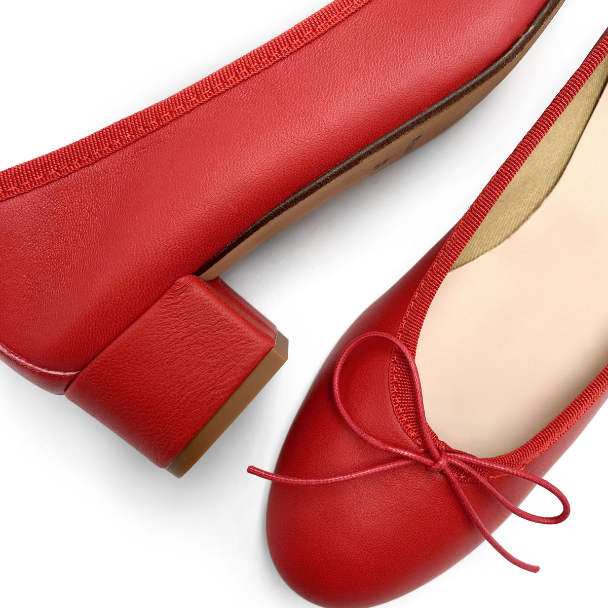 Rote Lederballerinas mit hohem Absatz