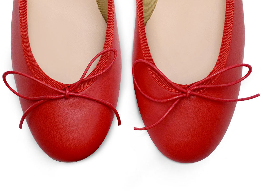 Rote Lederballerinas mit hohem Absatz