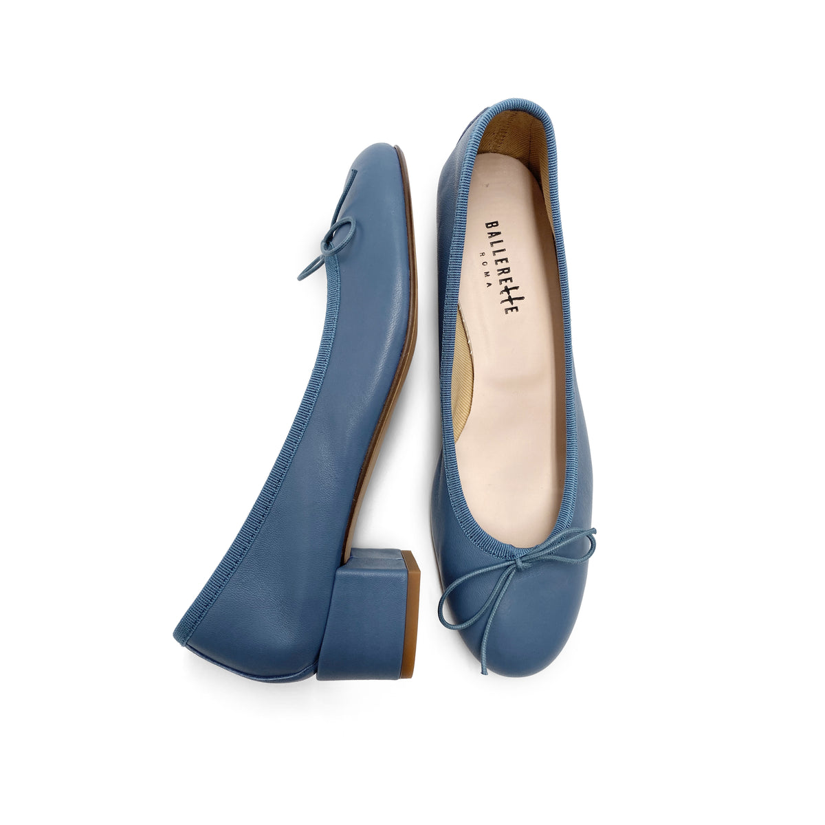 Ballerine in pelle celeste polvere con tacco alto