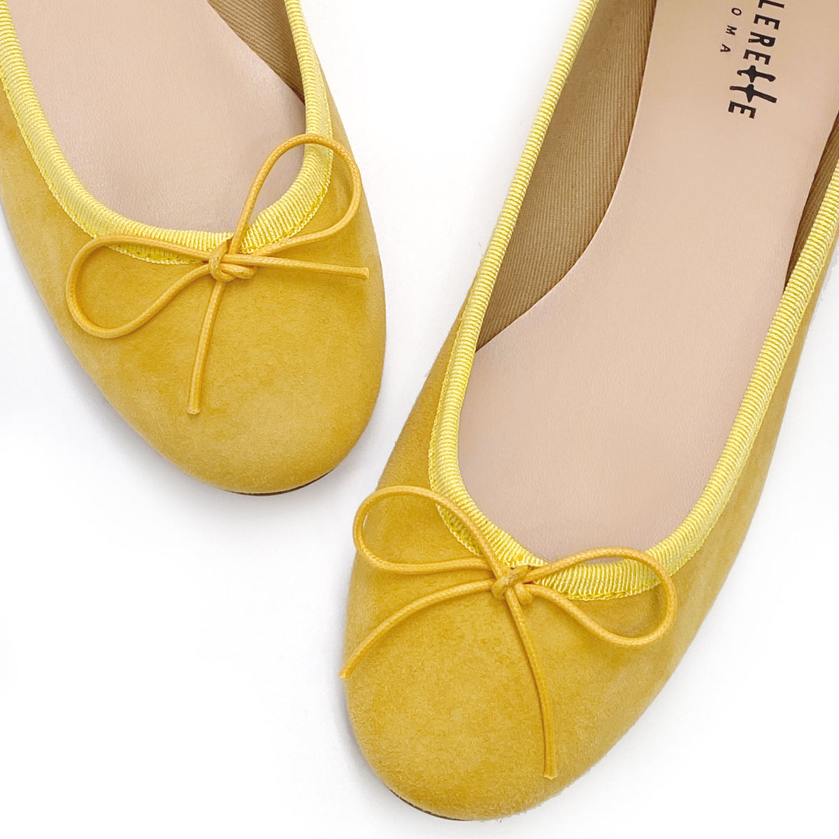 Ballerines en daim jaune