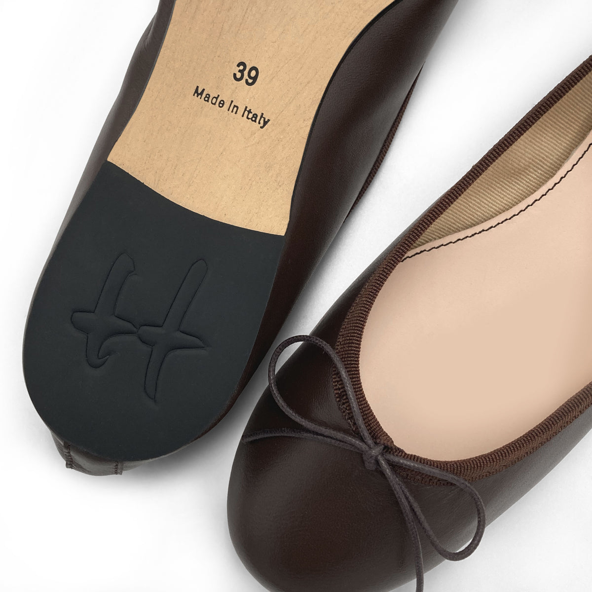 Ballerines en cuir marron foncé