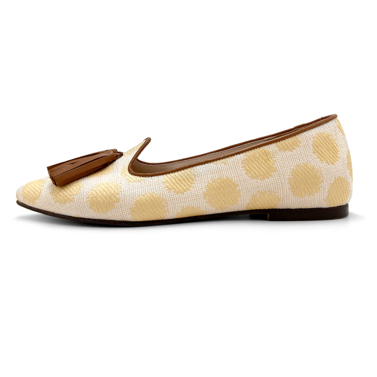 Sommerliche Damen-Mokassins aus beiger Raffia mit Quasten