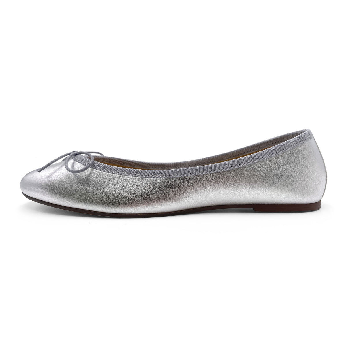 Silberfarbene Ballerinas aus laminiertem Leder