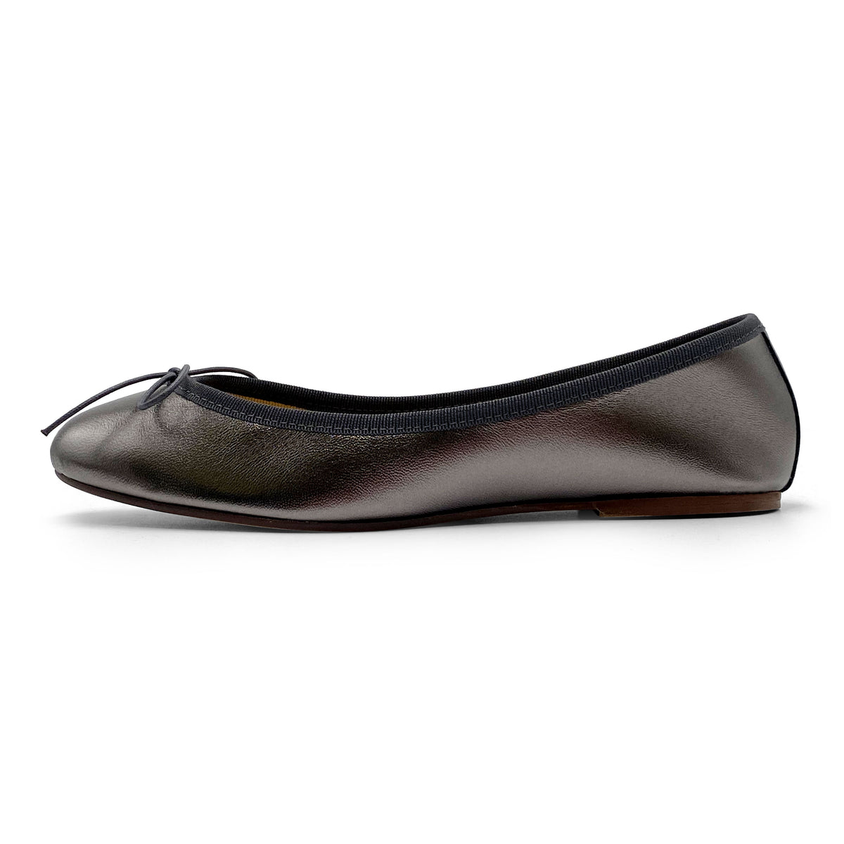 Ballerines grises en cuir laminé