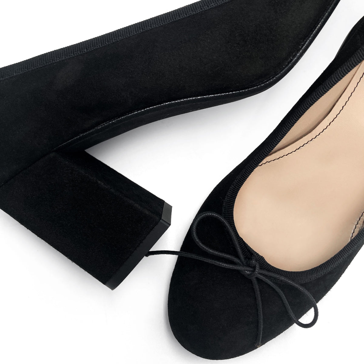 Bailarinas décolleté de ante negro con tacón alto