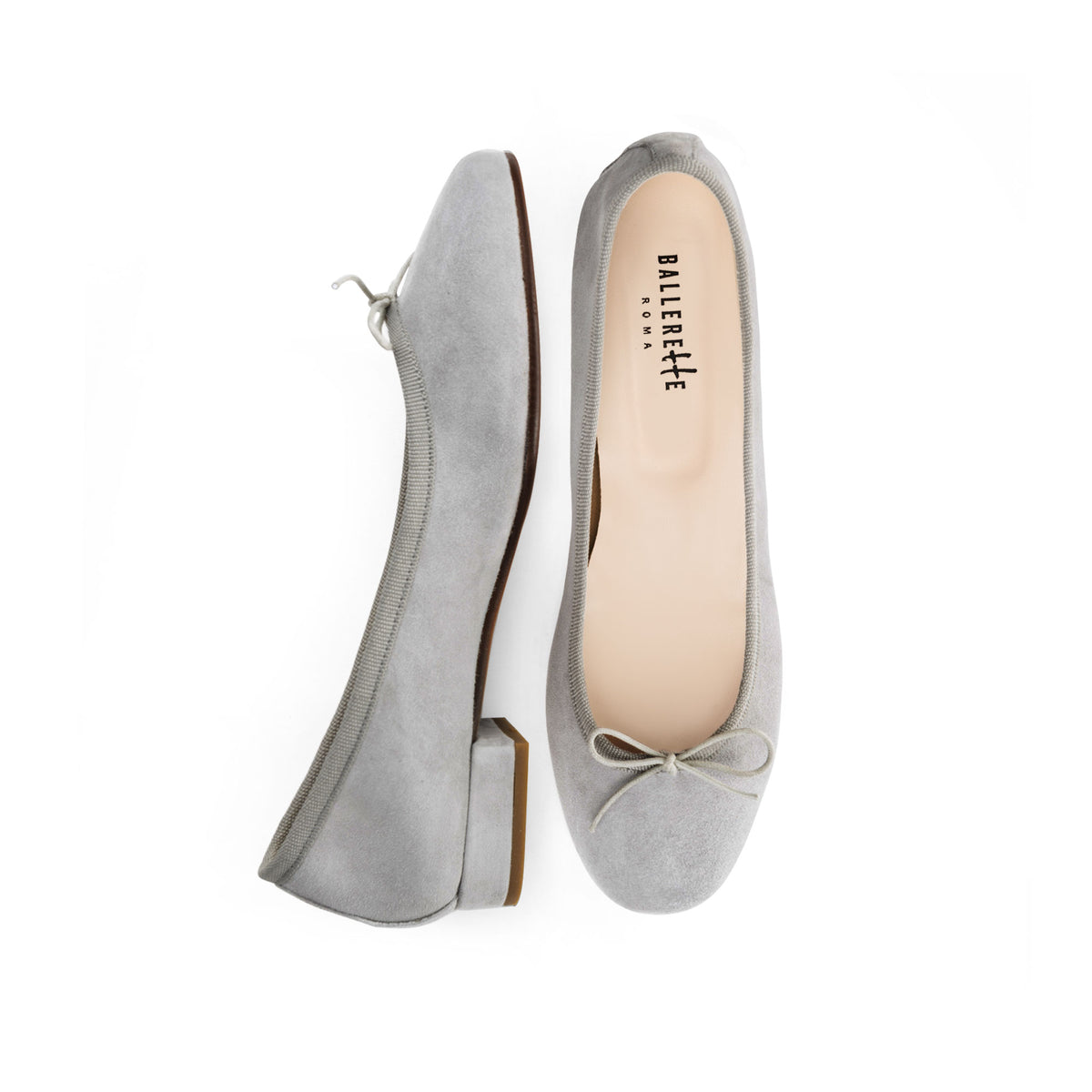 Ballerine con tacco grigio perla in camoscio