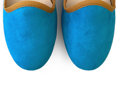 Slippers femme en daim bleu clair