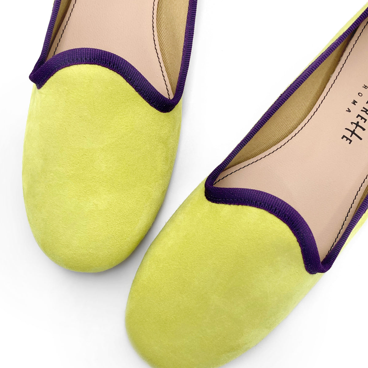 Slippers donna in camoscio lime e dettagli viola