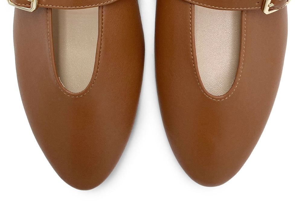 Ballerine marroni in pelle con scollo a V e cinturino