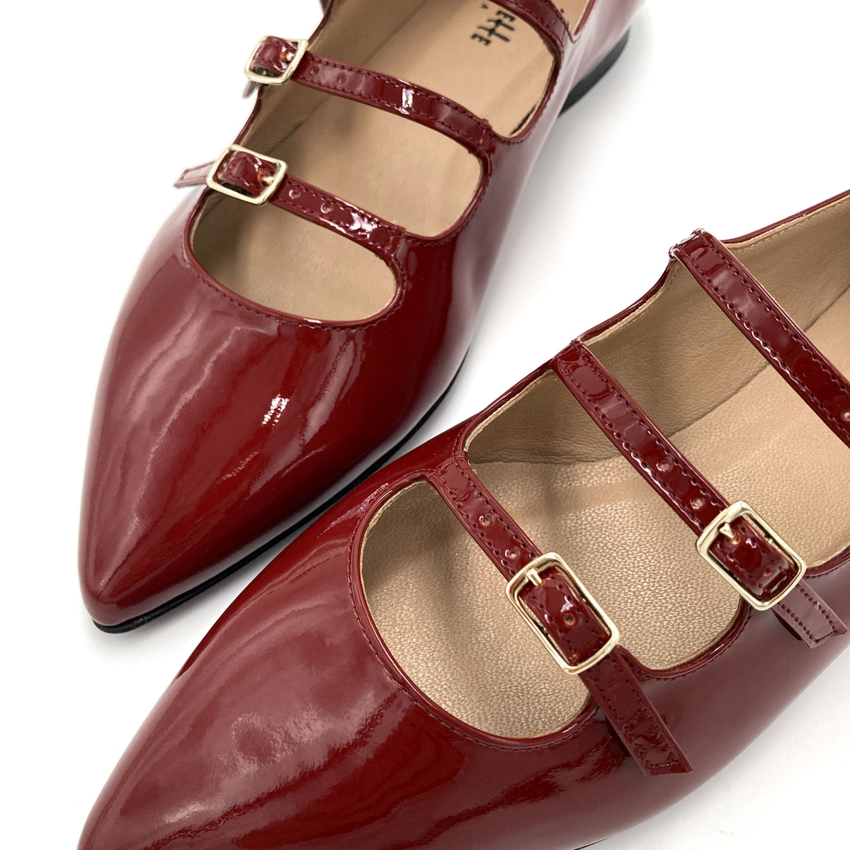 Ballerine a punta rosse lucide con tre cinturini