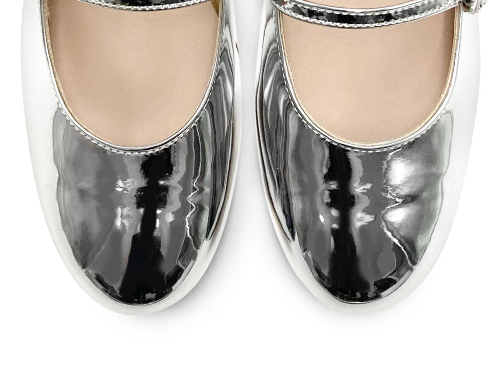 Spiegelnde-silberne Mary Jane Ballerinas mit Riemen und hohem Absatz