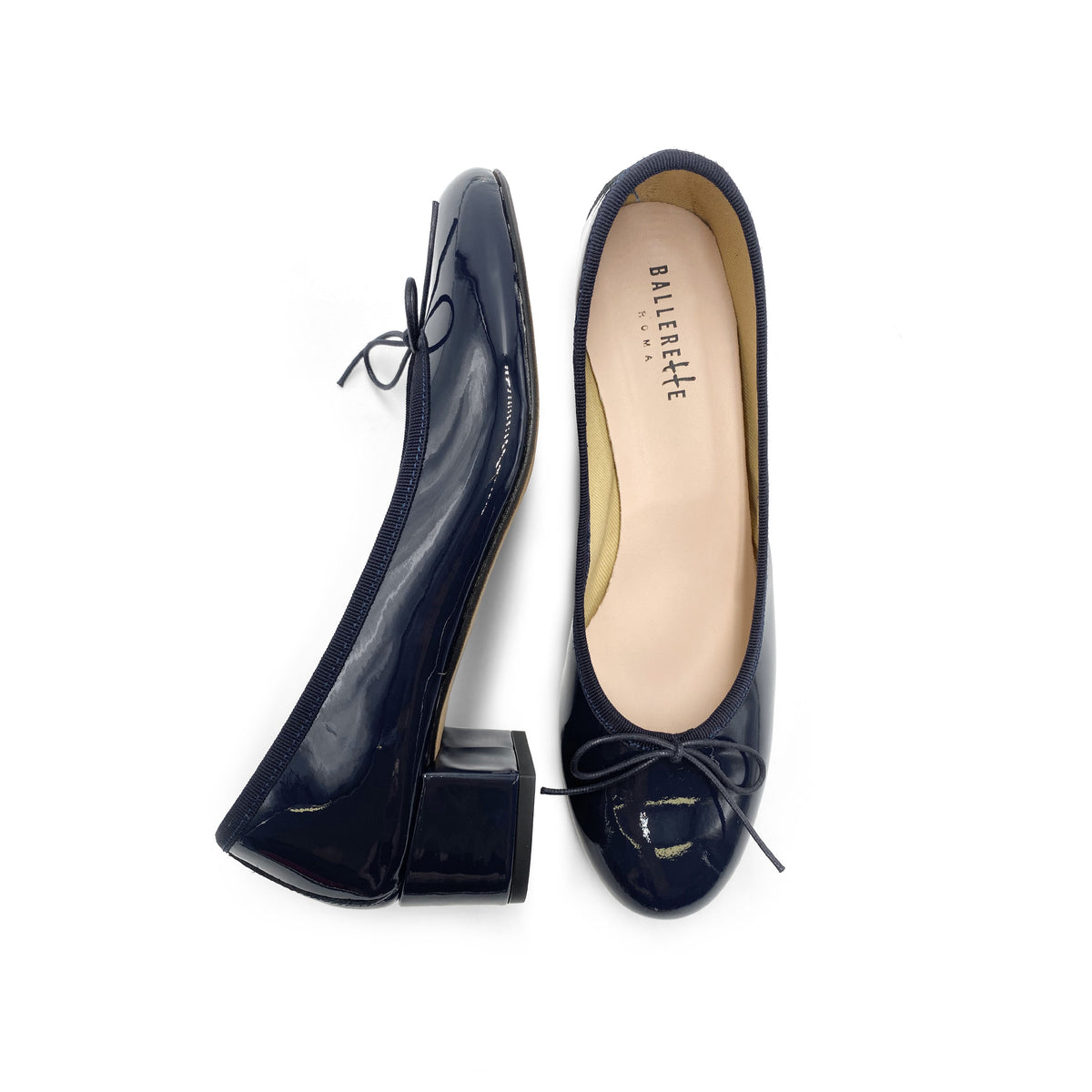 Ballerine blu con tacco alto in vernice