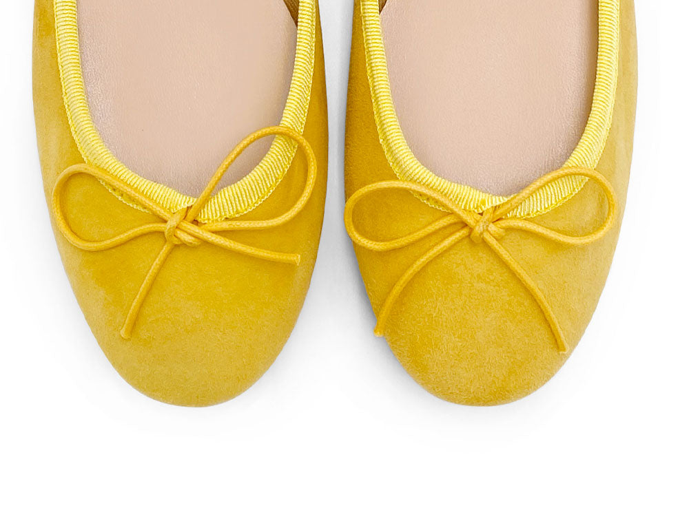 Ballerines en daim jaune