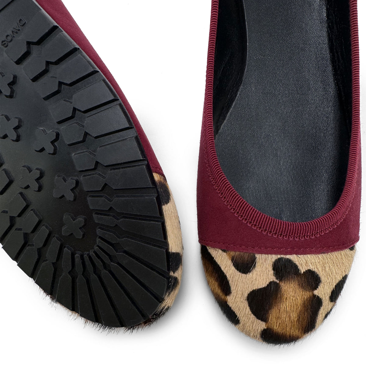 Burgunderfarbene Ballerinas aus Wildleder mit Spitze in gelfecktem Ponyfell