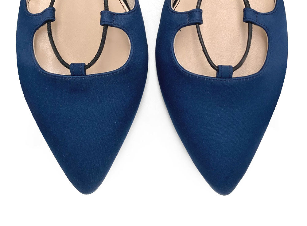 TT GO GREEN COLLECTION - Blaue Ballerinas aus recyceltem Satin mit Gladiator-Schnürung