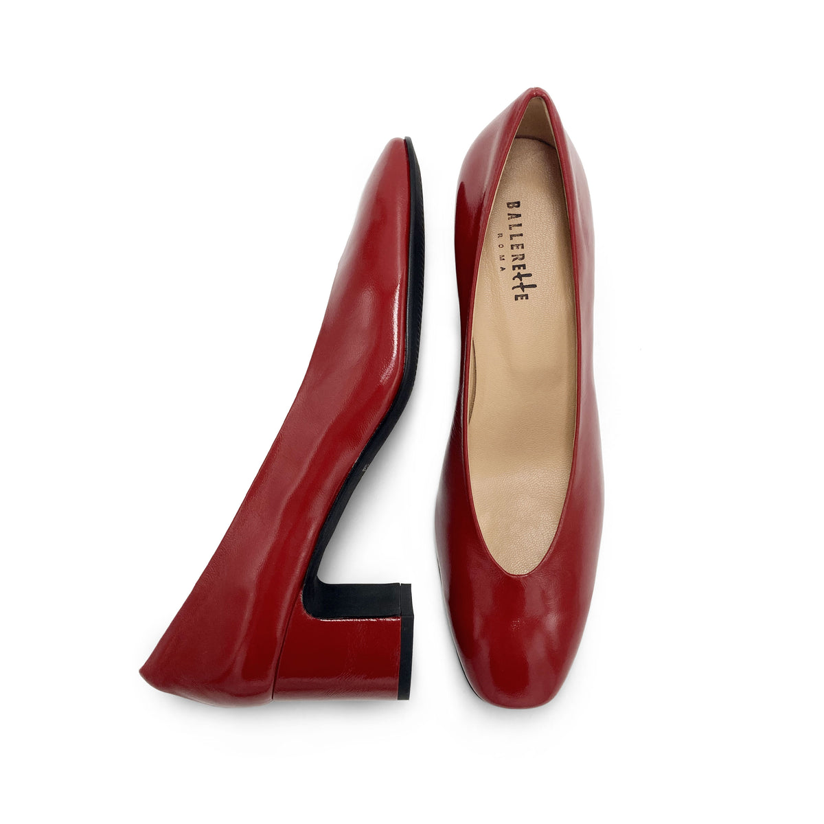 Scarpe ballerine rosse in vernice con punta quadrata e tacco alto comodo