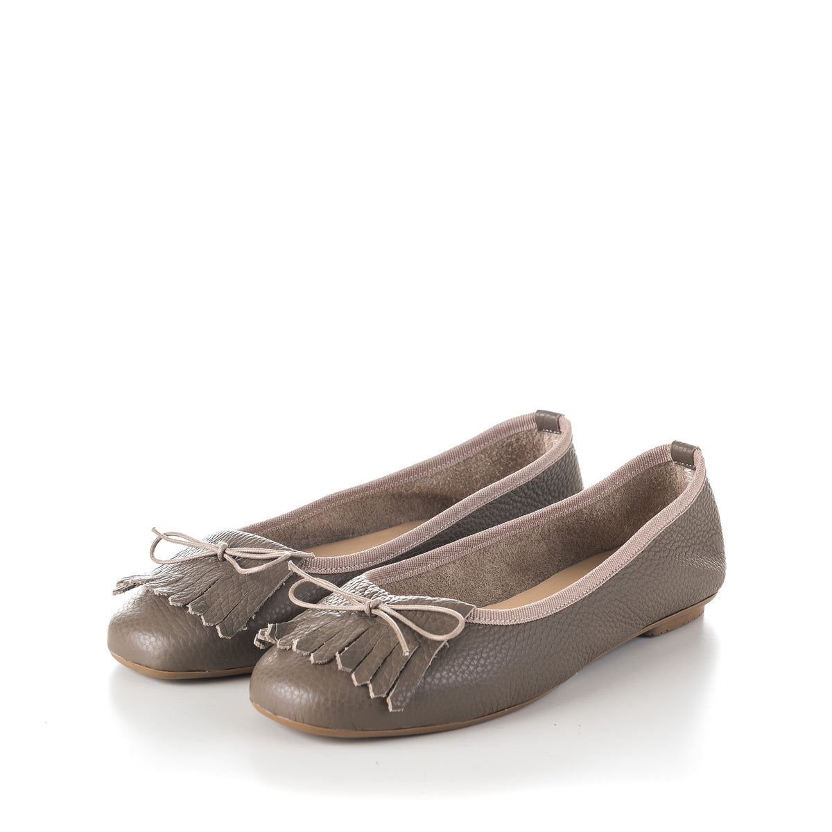 Mocassins femme en cuir gris tourterelle à franges