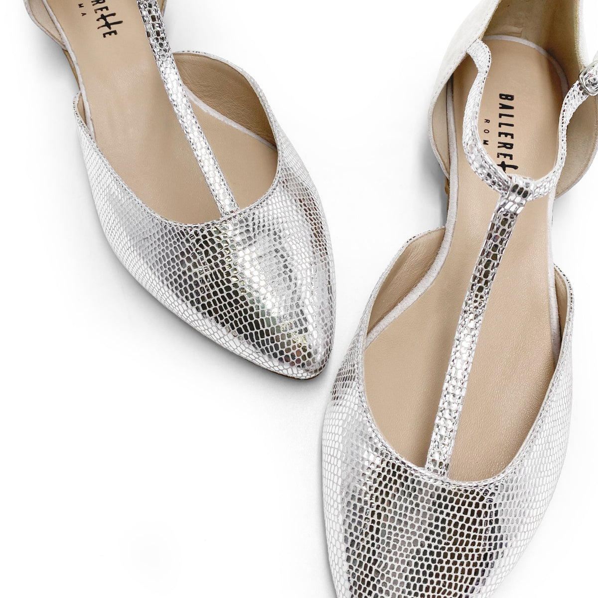 Ballerines à barre en T ivoire laminé argenté