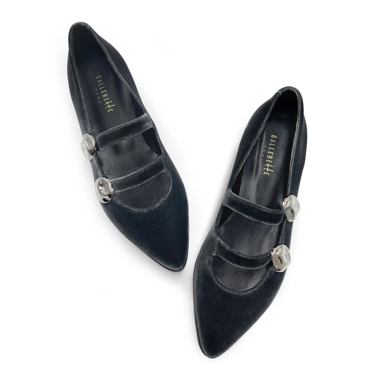 Ballerine in velluto grigio con cinturini e borchie