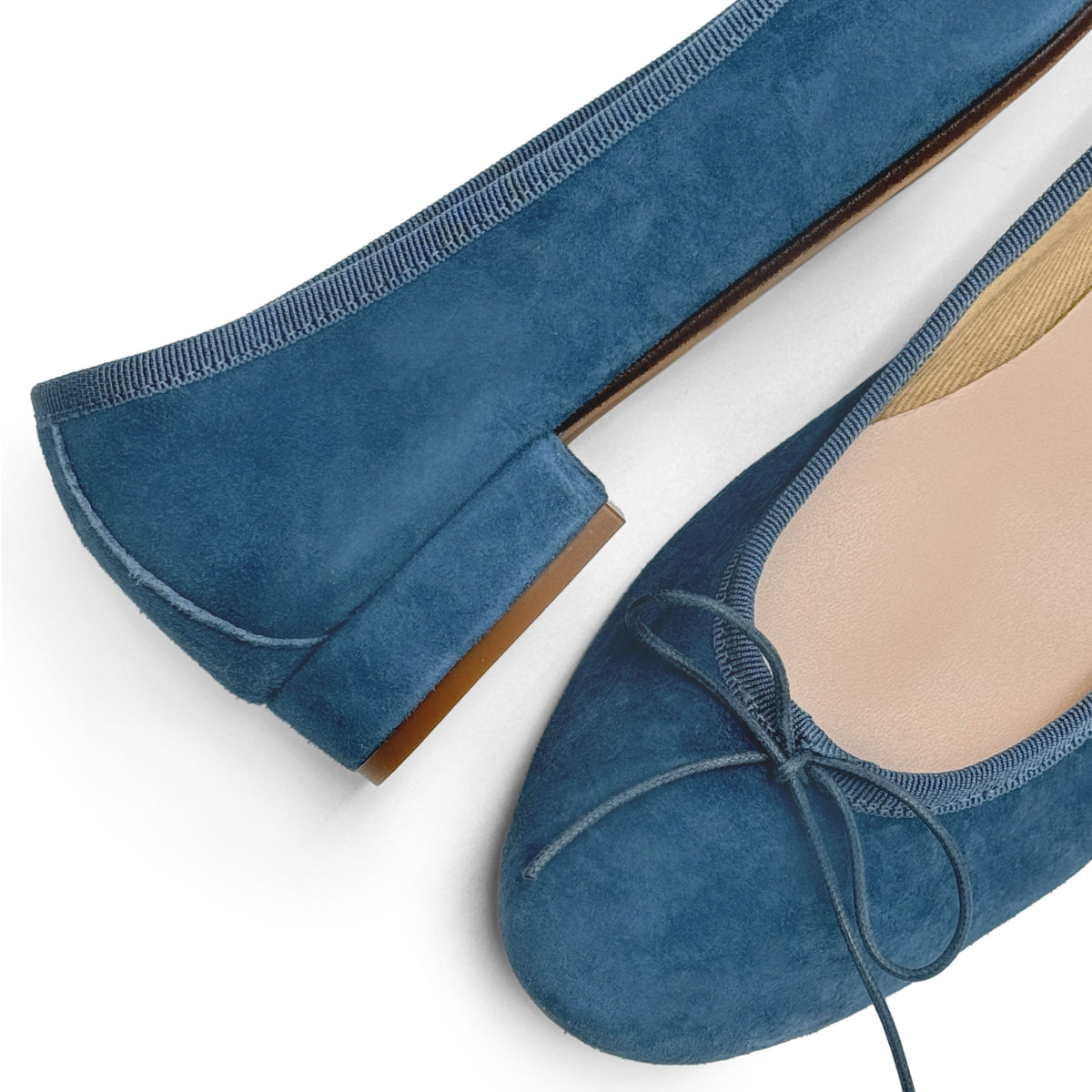 Coelinblaue Wildlederballerinas mit Absatz