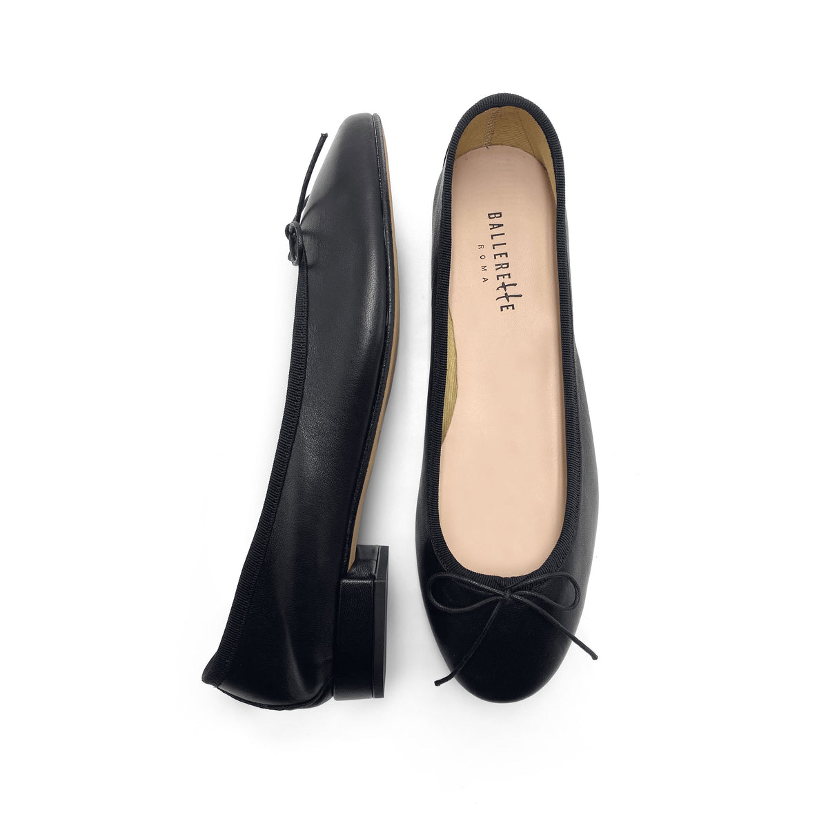 Schwarze Lederballerinas mit Absatz