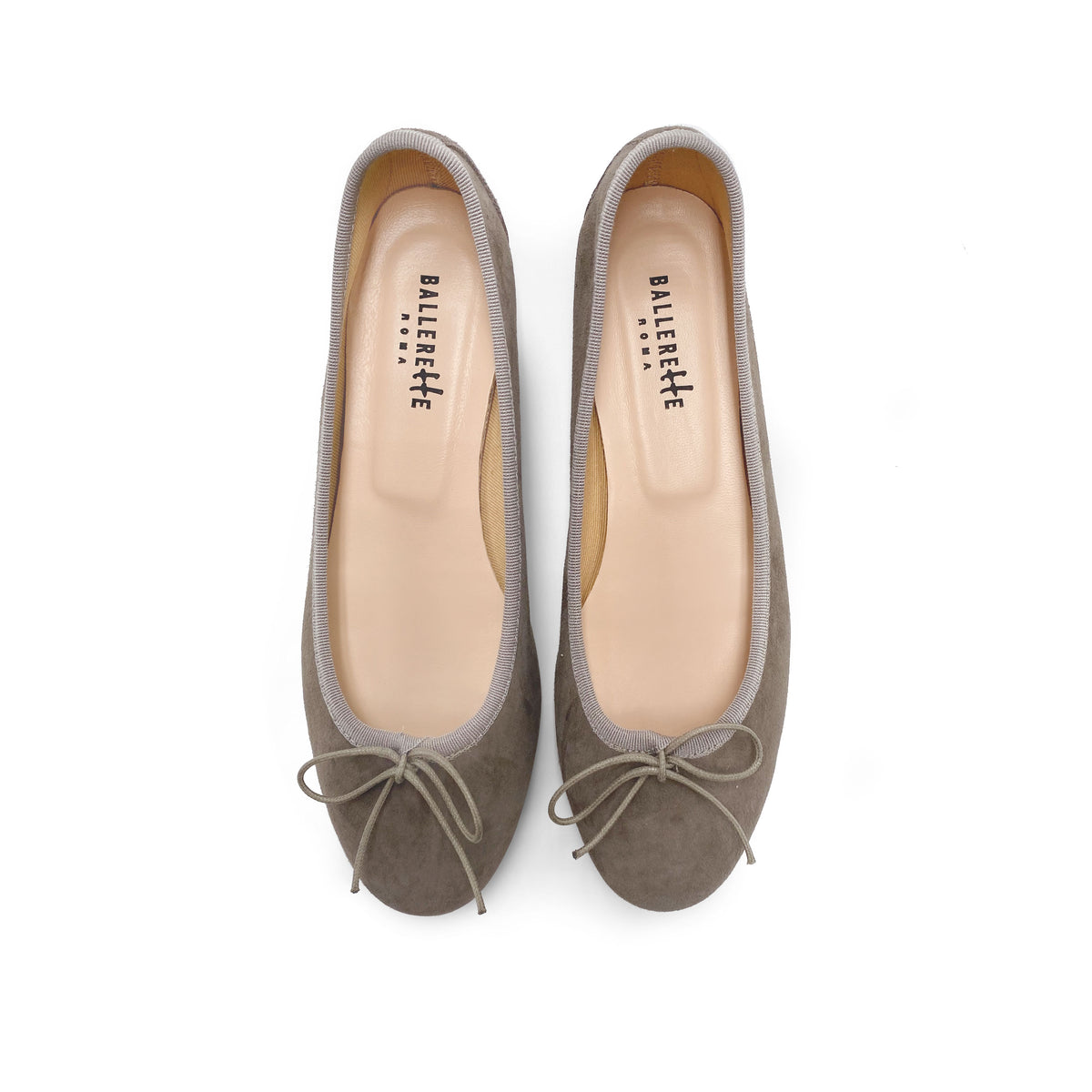 Ballerines en daim taupe in camoscio à talon