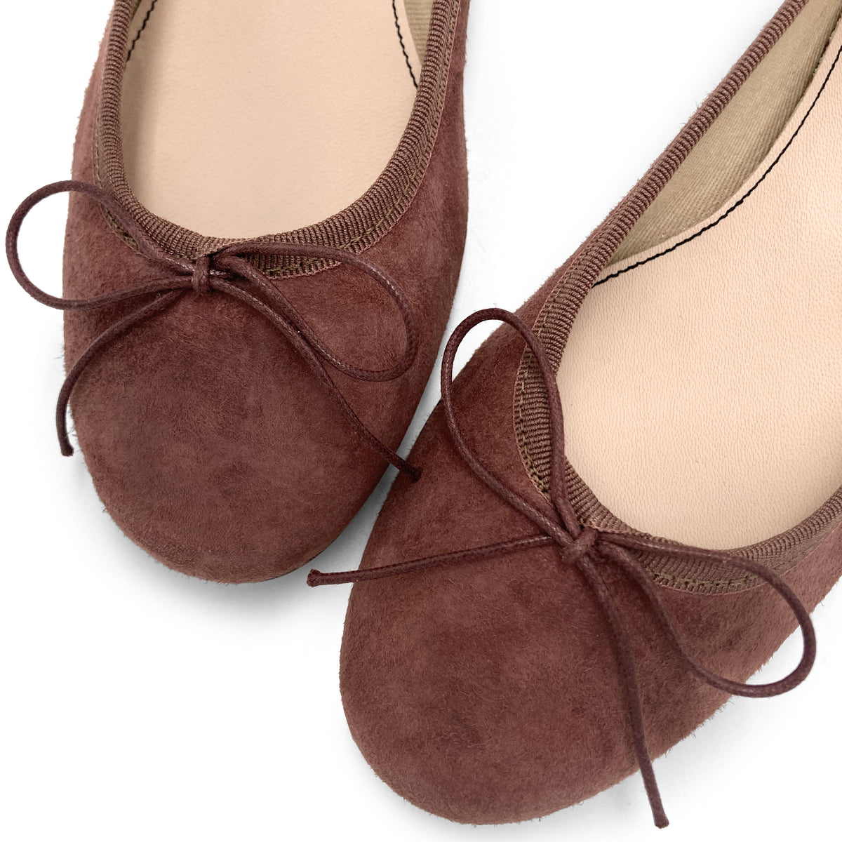 Ballerine con tacco vino in camoscio