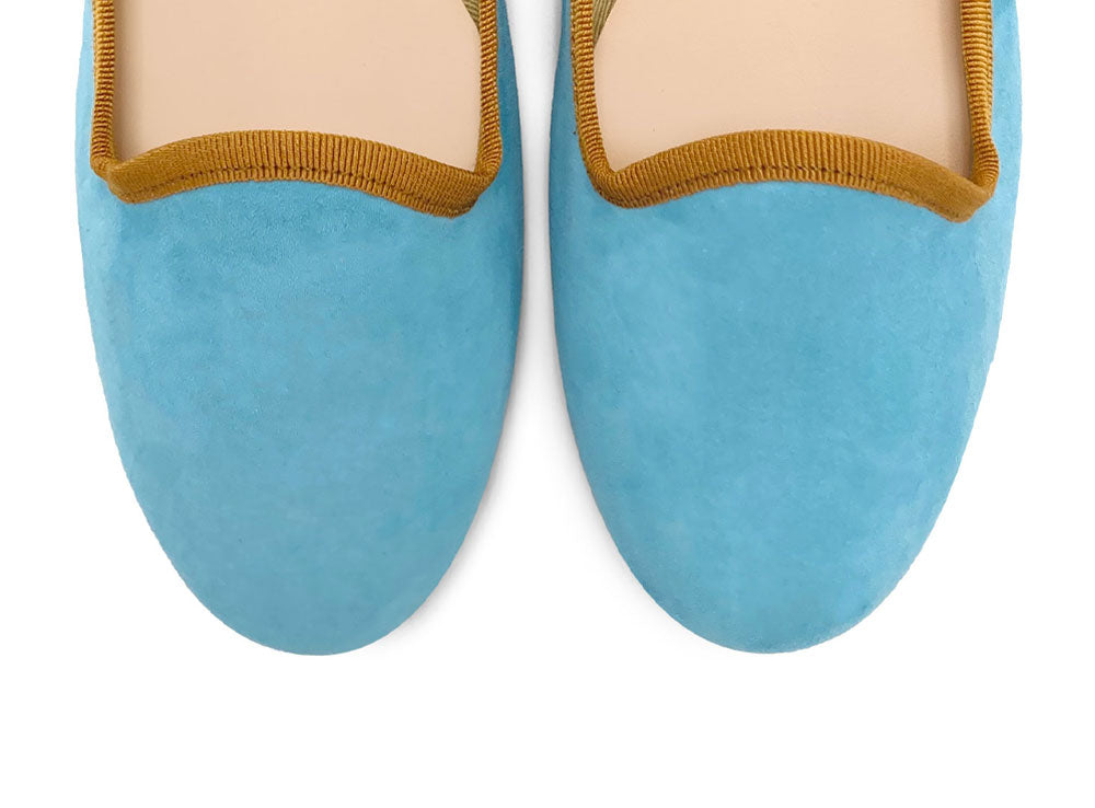 Slippers donna in camoscio celeste acqua e dettagli ocra