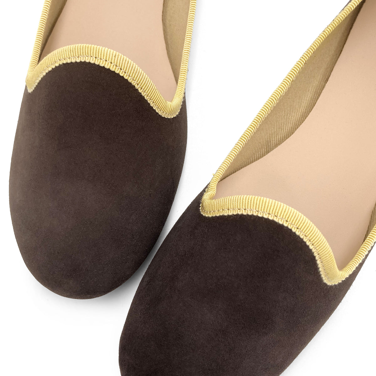 Slippers donna in camoscio marrone testa di moro e dettagli gialli