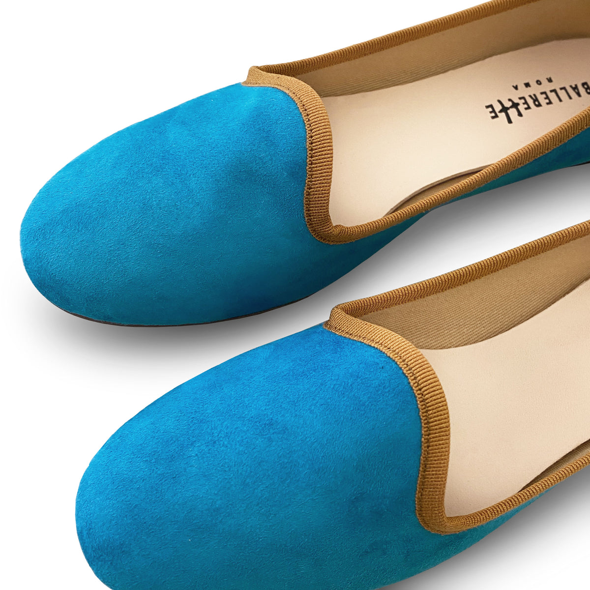 Slippers femme en daim bleu clair 