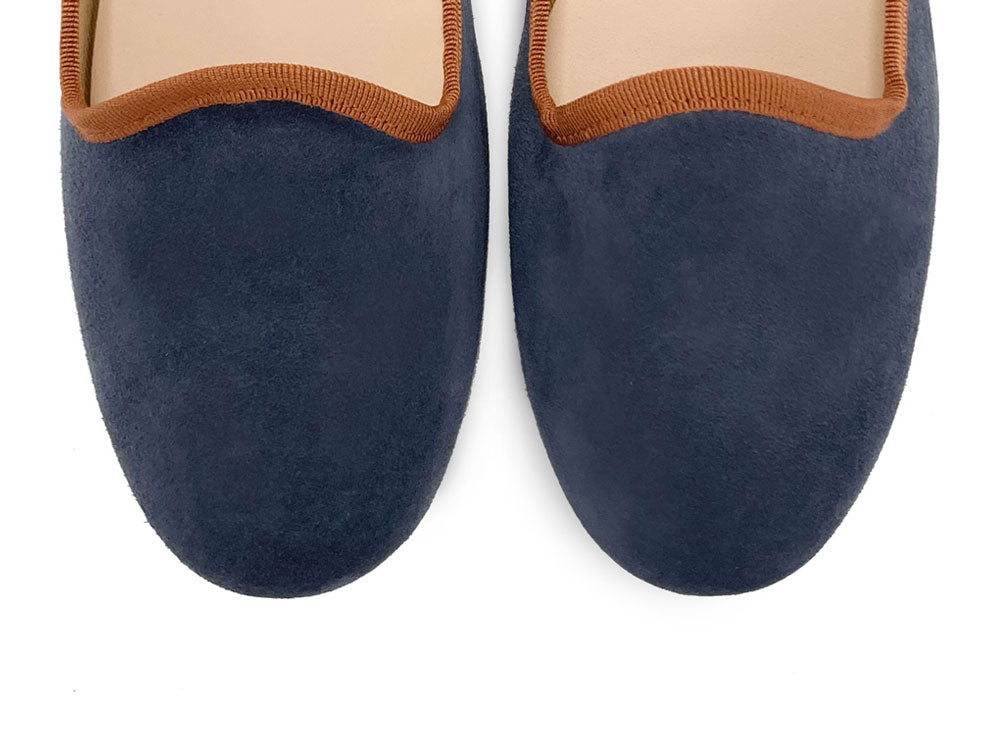 Damen-Loafers aus petrolblauem Wildleder mit terrakottafarbenen Details