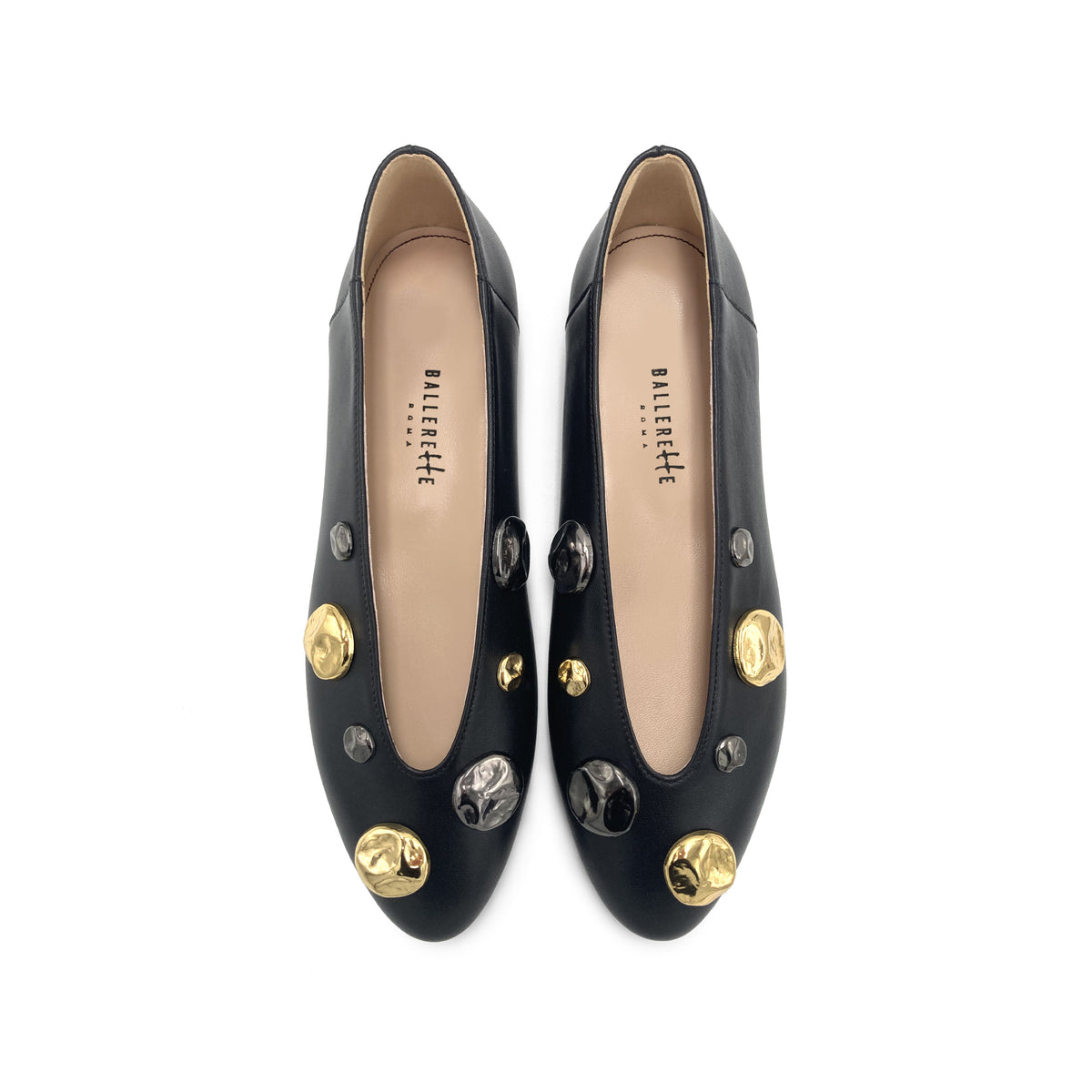 Ballerine nere accollate con borchie oro e ferro