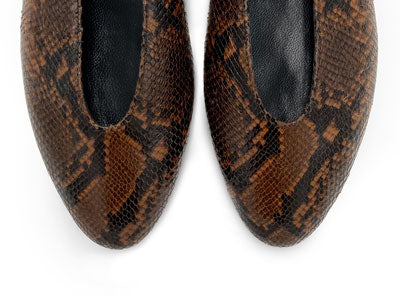 Brown animal print leather high shoe-vamp flats